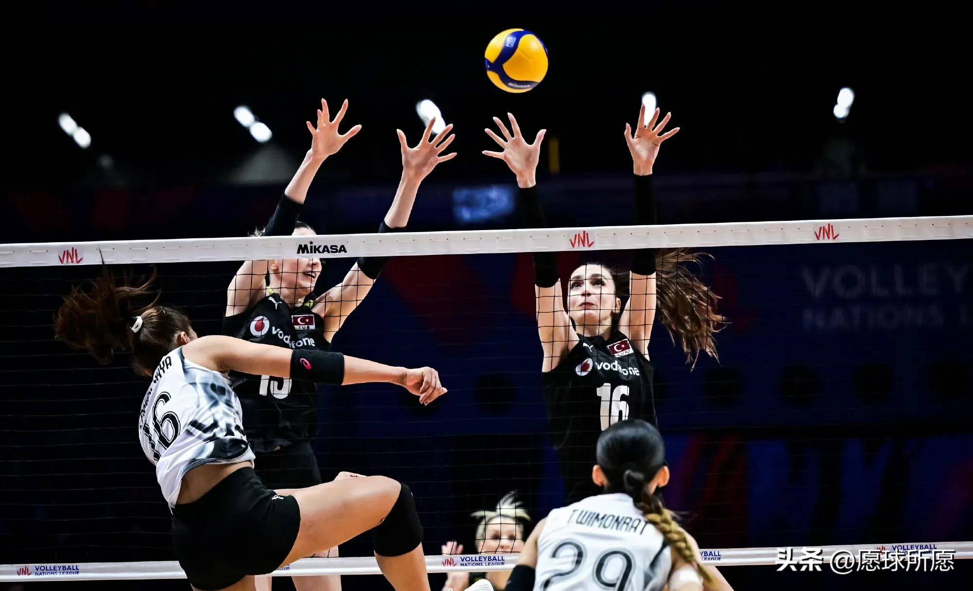 意甲劲旅遭遇四连败，球队降级困境